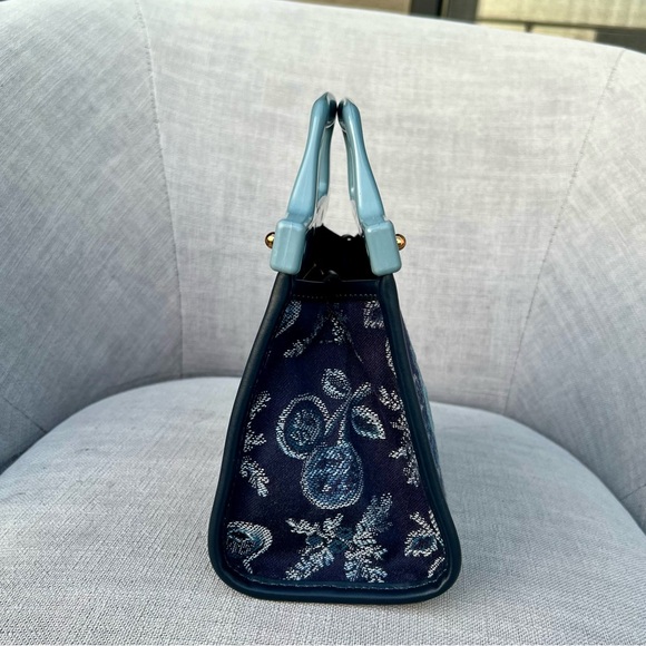 Etro Love Trotter Pegasus Hand Bag With Shoulder Strap Embroidered - Picture 3 of 12